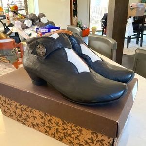 Think! Aida bootie/shoe 41/10